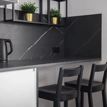 Rondo Radoslawa Comfort Studio דירה