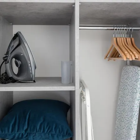 Rondo Radoslawa Comfort Studio * ורשה