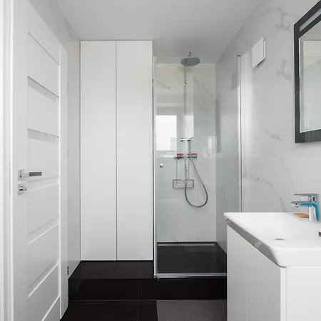 Rondo Radoslawa Comfort Studio דירה ורשה
