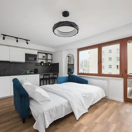 Rondo Radoslawa Comfort Studio * ורשה